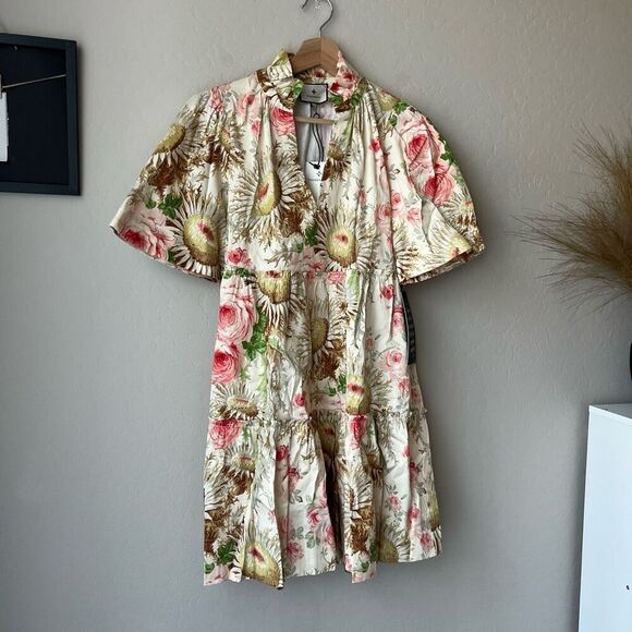 NEW Tuckernuck Dress Crawford Floral‎ Flutter Sleeve Sun Faded Mini Dress Size M - Picture 3 of 9